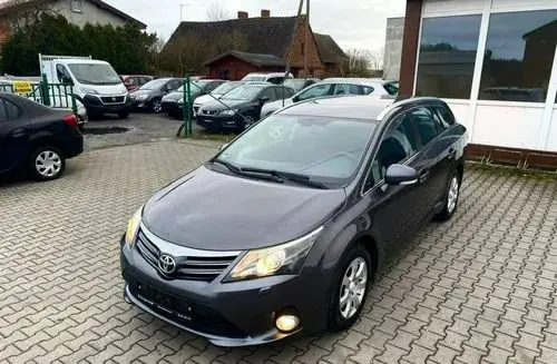 TOYOTA Avensis 