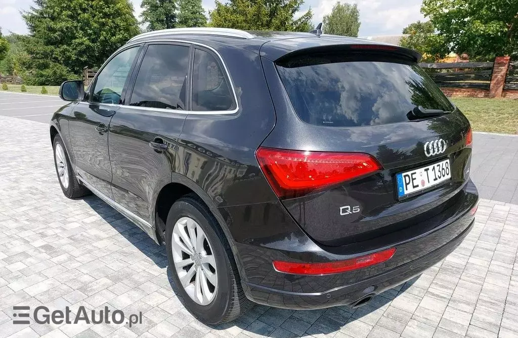 AUDI Q5 