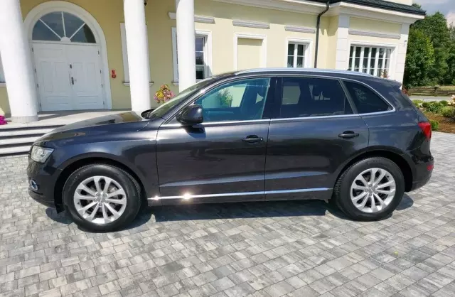 AUDI Q5 