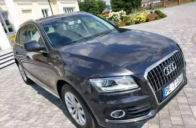 AUDI Q5 