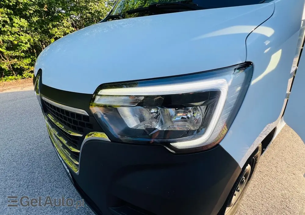 RENAULT Master IV klima Tablet 35 tys km ! Pikowane fotele ! L3h2 hak ! 