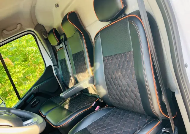 RENAULT Master IV klima Tablet 35 tys km ! Pikowane fotele ! L3h2 hak ! 