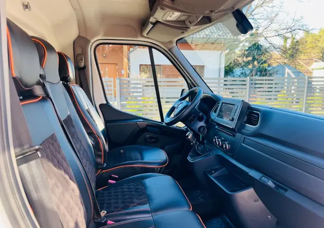 RENAULT Master IV klima Tablet 35 tys km ! Pikowane fotele ! L3h2 hak ! 