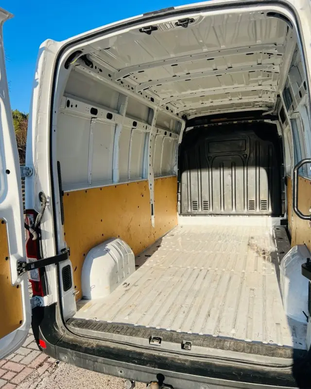 RENAULT Master IV klima Tablet 35 tys km ! Pikowane fotele ! L3h2 hak ! 