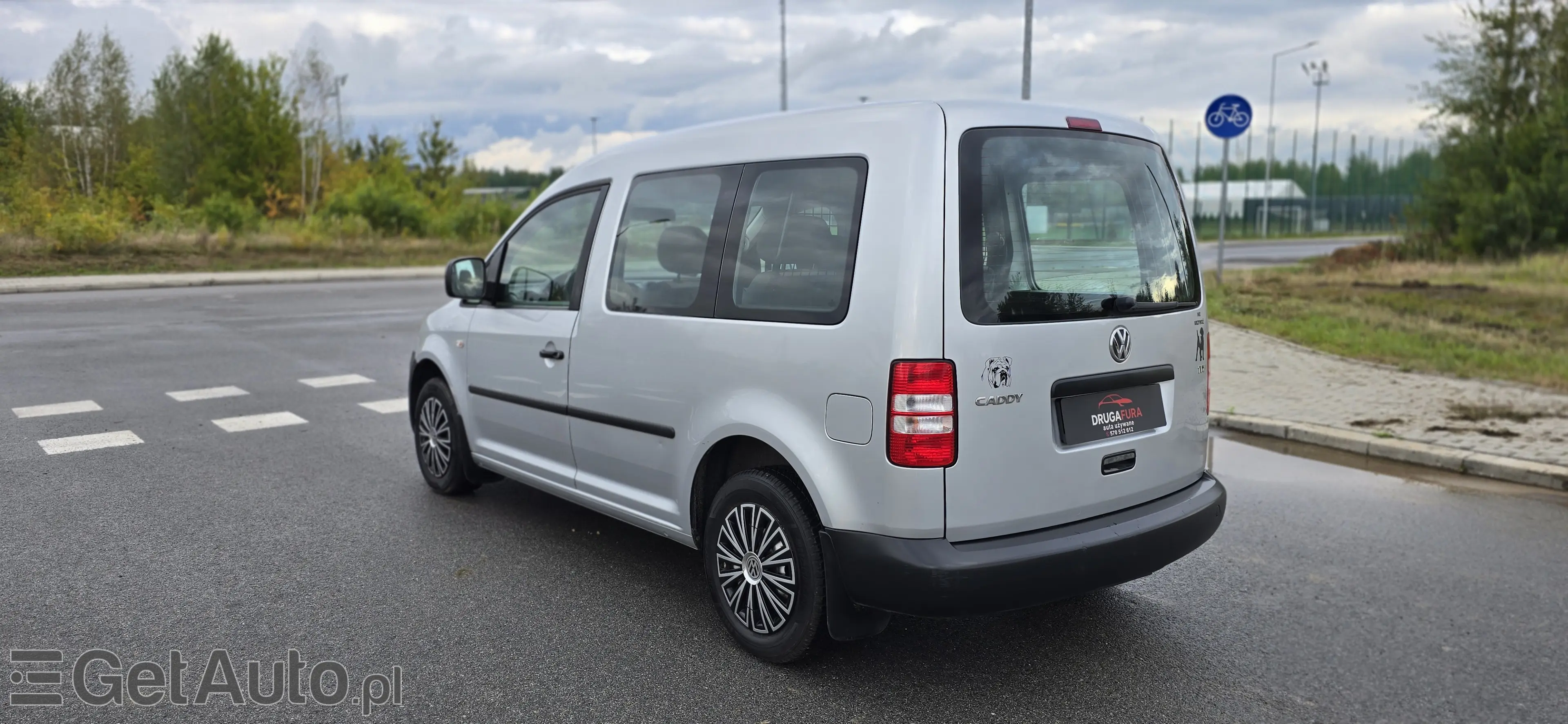 VOLKSWAGEN Caddy 