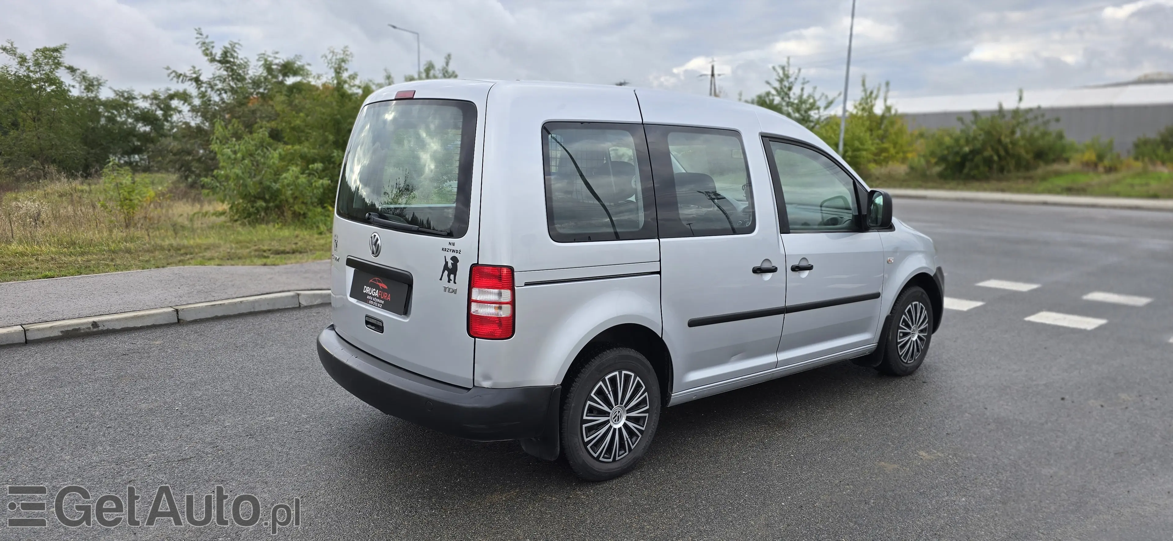 VOLKSWAGEN Caddy 