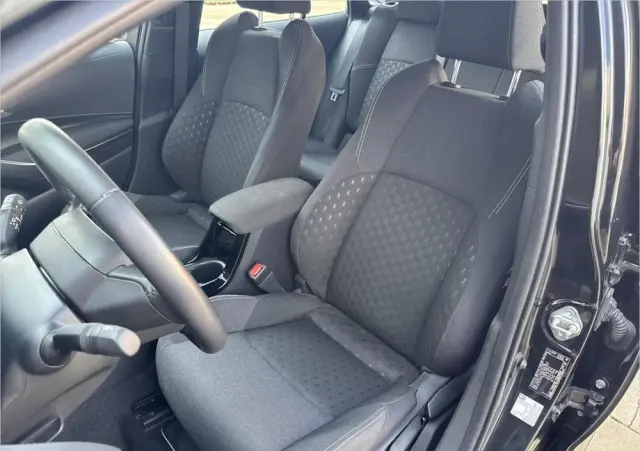 TOYOTA Corolla 1.8 Hybrid Comfort