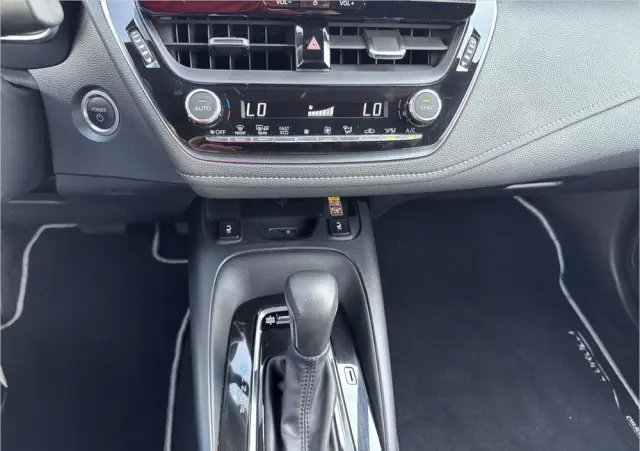 TOYOTA Corolla 1.8 Hybrid Comfort