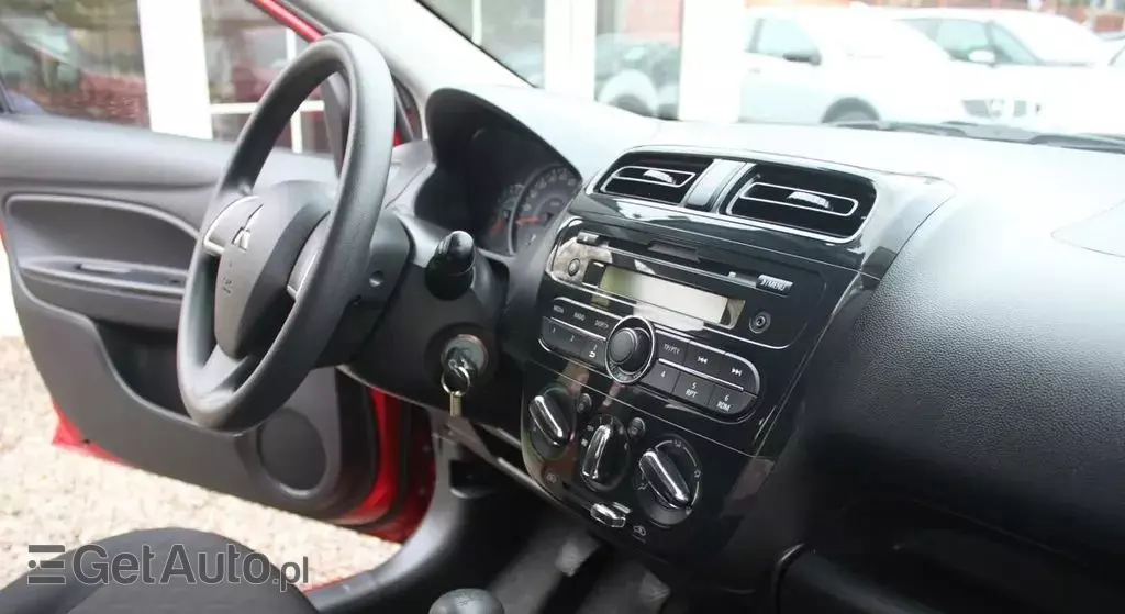 MITSUBISHI Space Star 