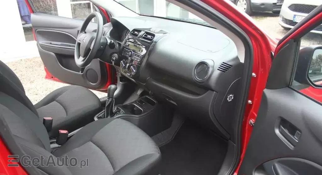 MITSUBISHI Space Star 