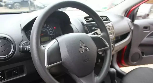 MITSUBISHI Space Star 