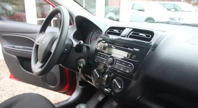 MITSUBISHI Space Star 