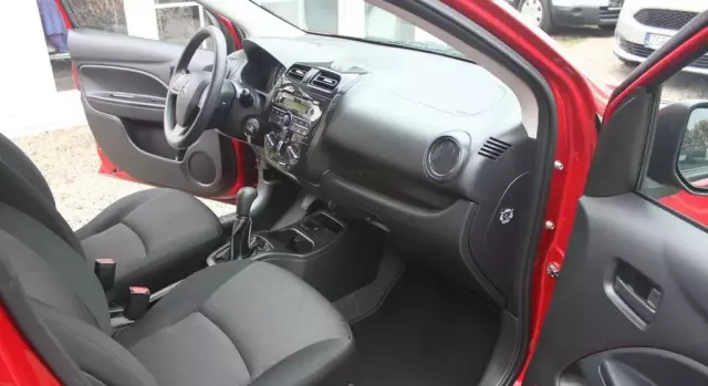 MITSUBISHI Space Star 