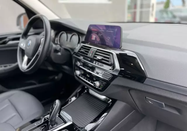 BMW X3 XDrive20d Advantage