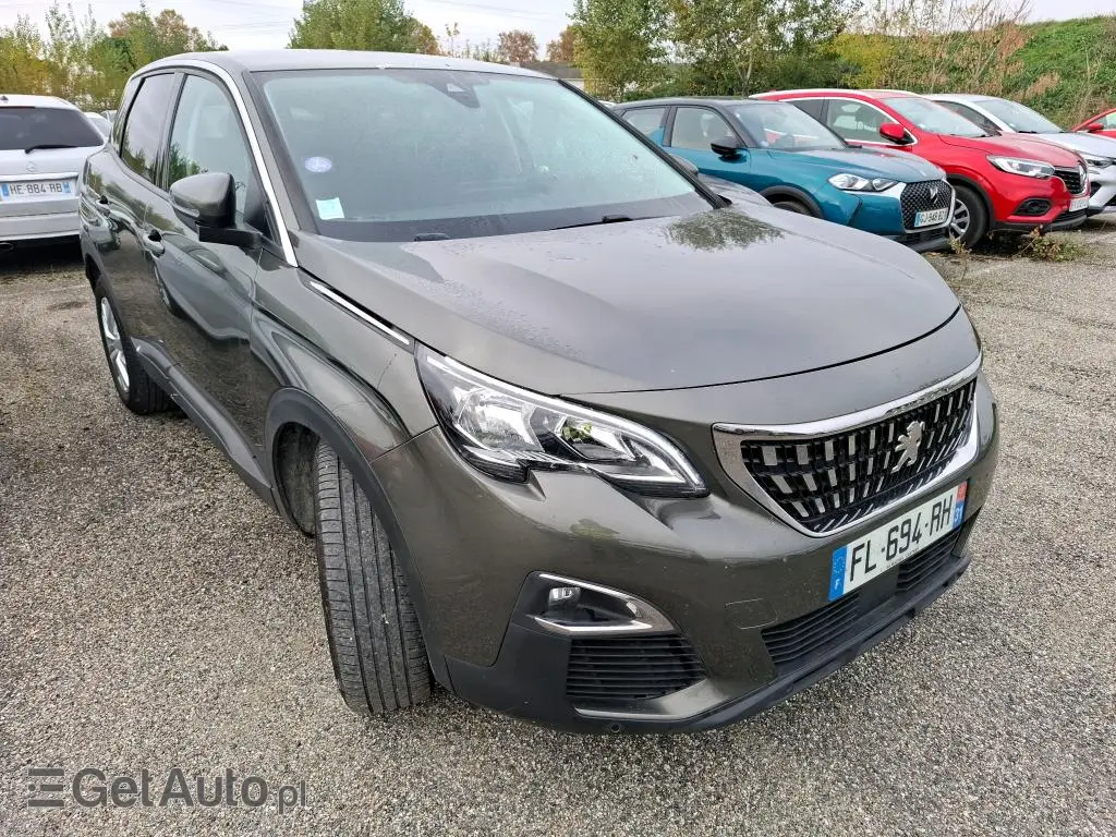 PEUGEOT 3008 Active 130 S&S Aut.