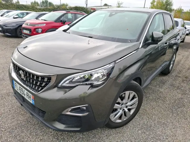 PEUGEOT 3008 Active 130 S&S Aut.