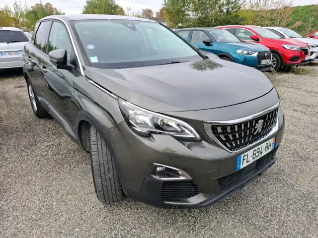 PEUGEOT 3008 Active 130 S&S Aut.