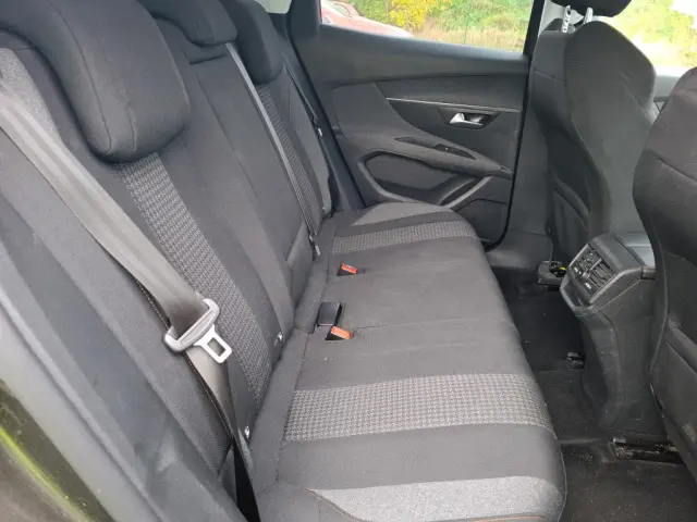 PEUGEOT 3008 Active 130 S&S Aut.