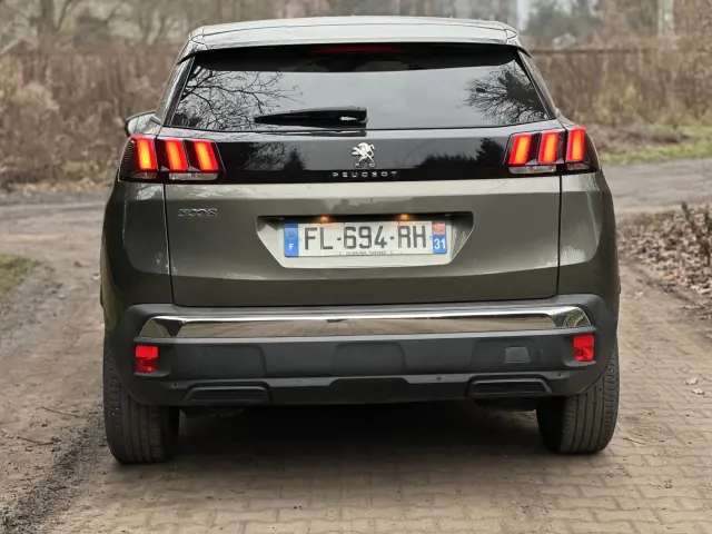 PEUGEOT 3008 Active 130 S&S Aut.