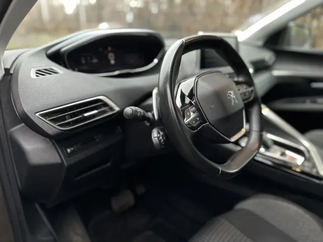 PEUGEOT 3008 Active 130 S&S Aut.