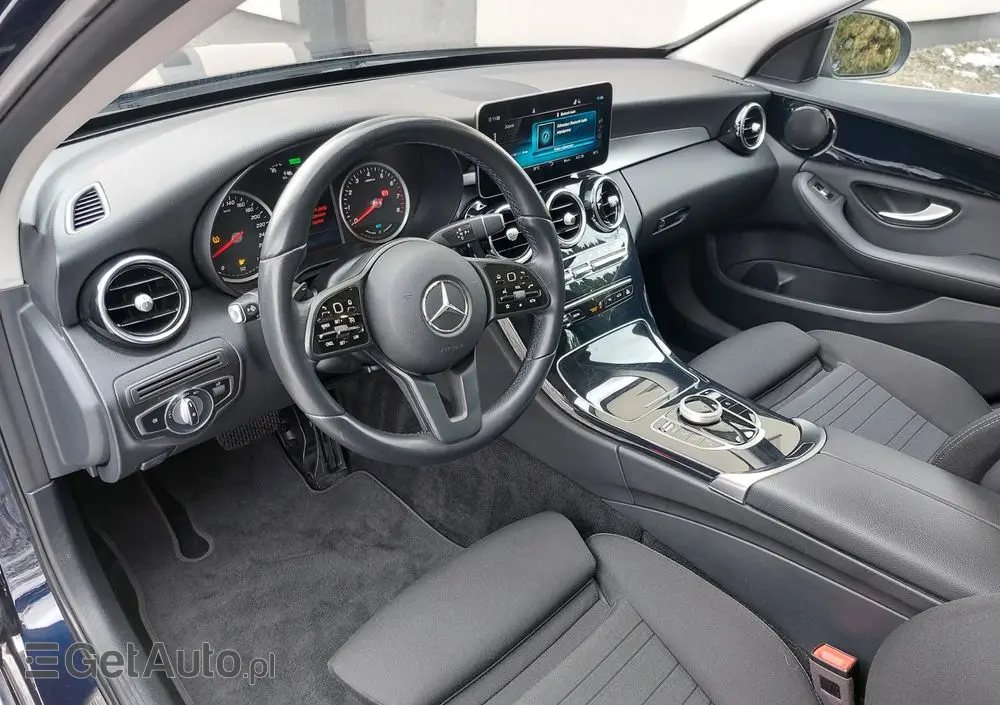 MERCEDES-BENZ Klasa C 300 e 9G-TRONIC Avantgarde