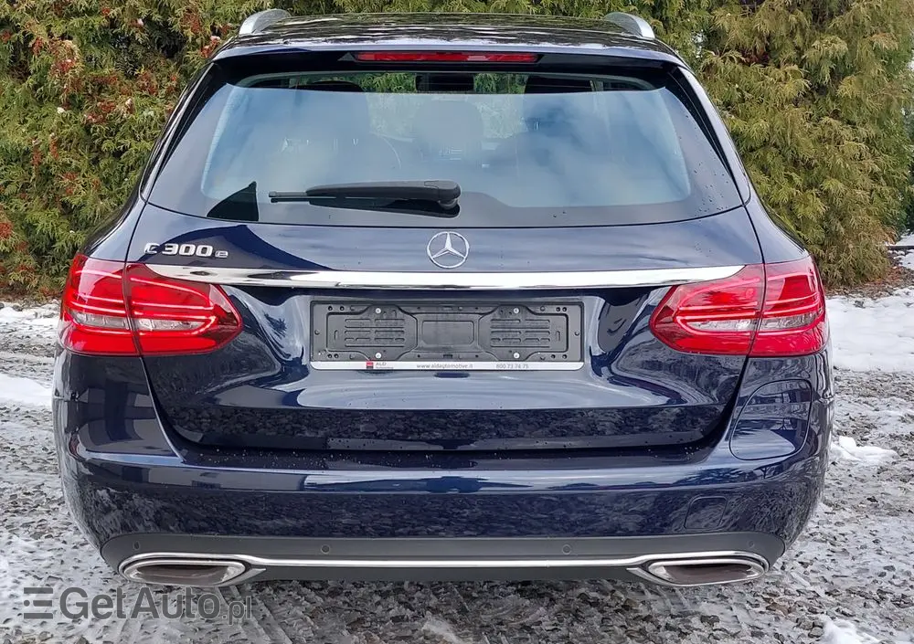 MERCEDES-BENZ Klasa C 300 e 9G-TRONIC Avantgarde