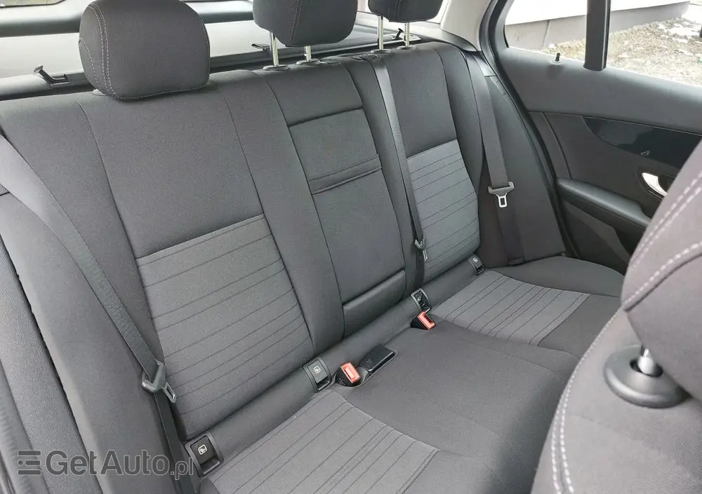 MERCEDES-BENZ Klasa C 300 e 9G-TRONIC Avantgarde