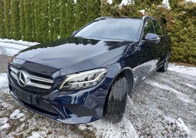 MERCEDES-BENZ Klasa C 300 e 9G-TRONIC Avantgarde