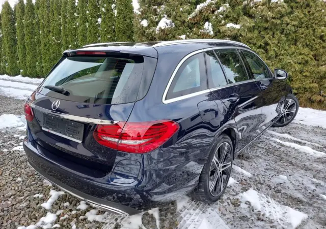 MERCEDES-BENZ Klasa C 300 e 9G-TRONIC Avantgarde