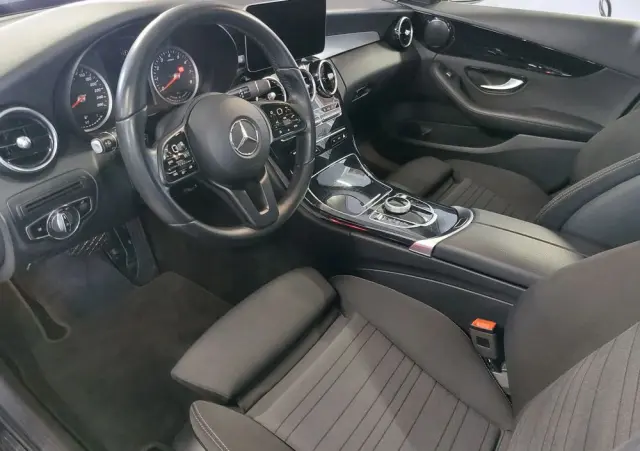 MERCEDES-BENZ Klasa C 300 e 9G-TRONIC Avantgarde