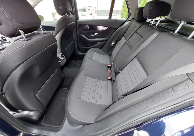 MERCEDES-BENZ Klasa C 300 e 9G-TRONIC Avantgarde