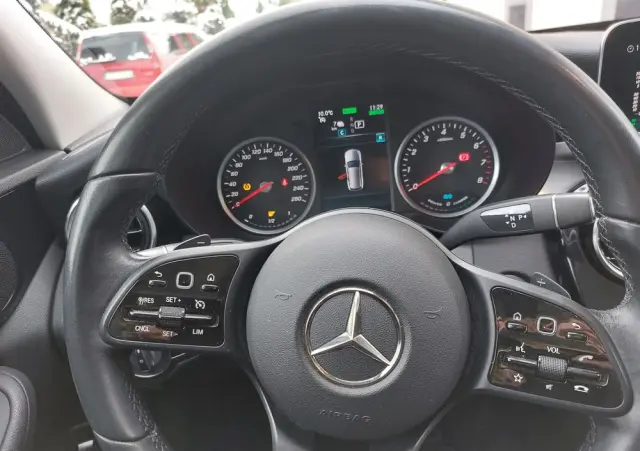 MERCEDES-BENZ Klasa C 300 e 9G-TRONIC Avantgarde
