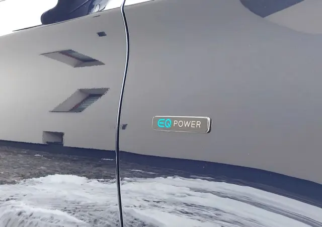 MERCEDES-BENZ Klasa C 300 e 9G-TRONIC Avantgarde