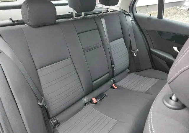 MERCEDES-BENZ Klasa C 300 e 9G-TRONIC Avantgarde