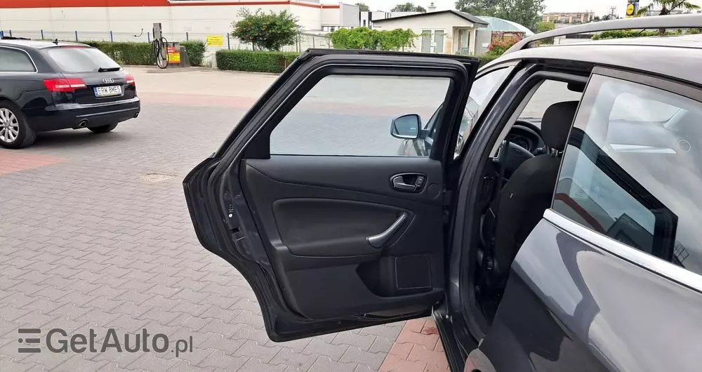 FORD Mondeo 2.3 Titanium