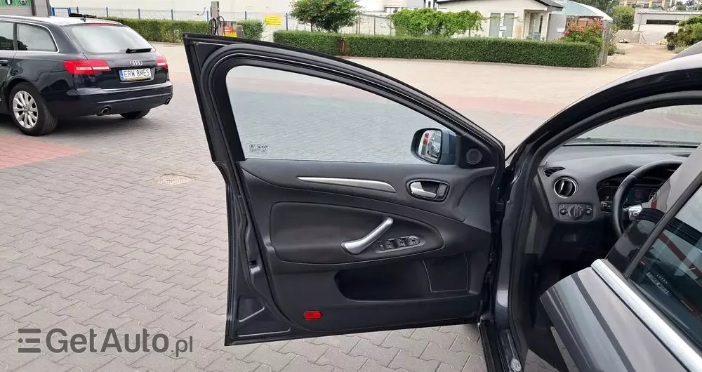 FORD Mondeo 2.3 Titanium