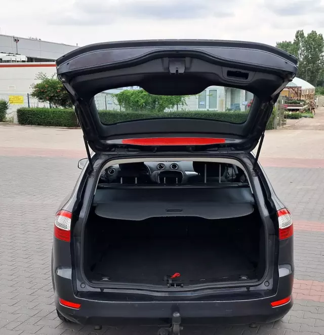 FORD Mondeo 2.3 Titanium