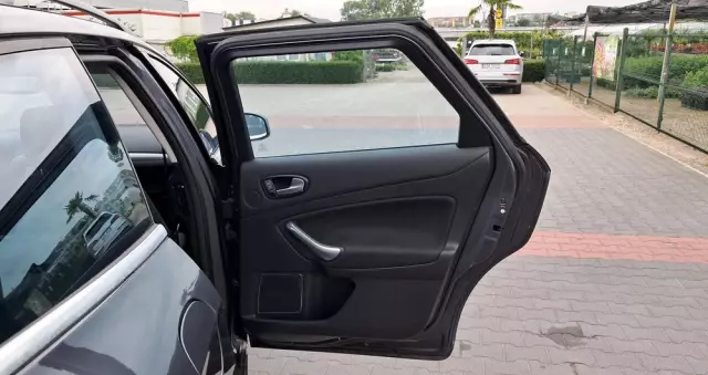 FORD Mondeo 2.3 Titanium