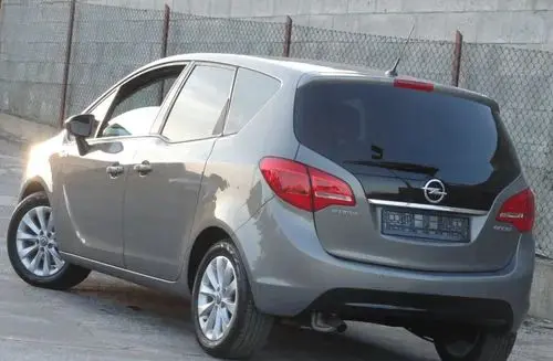 OPEL Meriva 