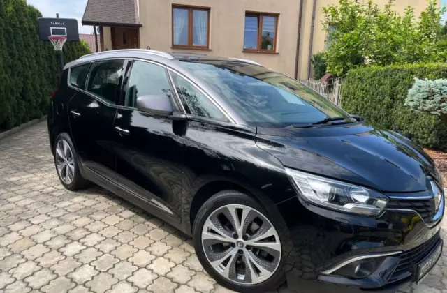RENAULT Grand Scenic 