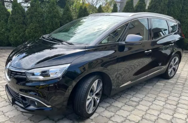 RENAULT Grand Scenic 