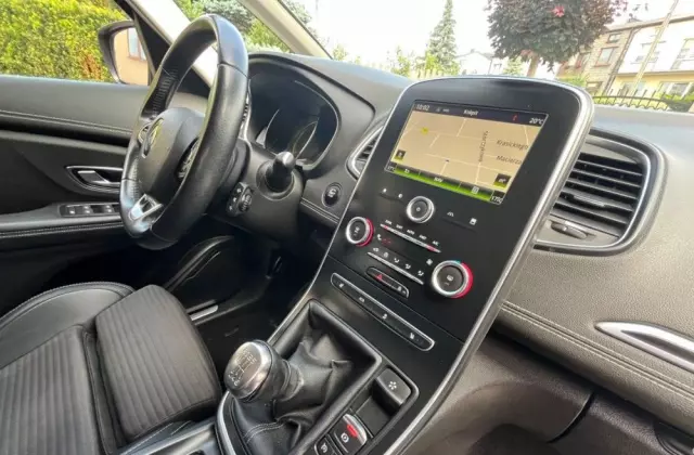 RENAULT Grand Scenic 