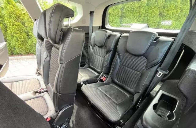 RENAULT Grand Scenic 