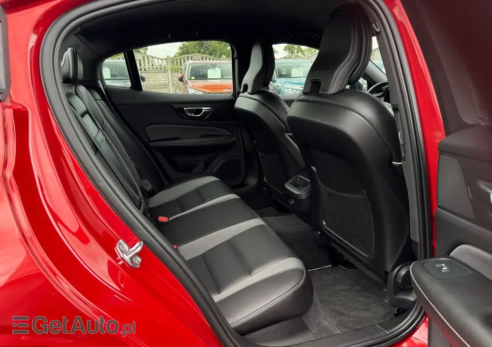 VOLVO S60 B4 B Geartronic RDesign