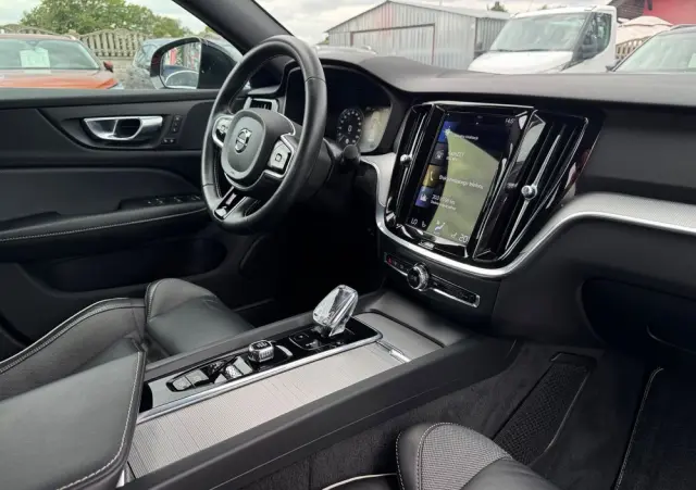 VOLVO S60 B4 B Geartronic RDesign