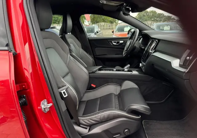 VOLVO S60 B4 B Geartronic RDesign