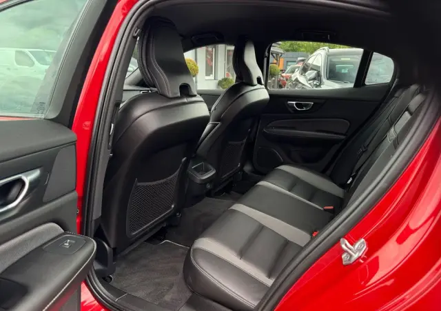 VOLVO S60 B4 B Geartronic RDesign