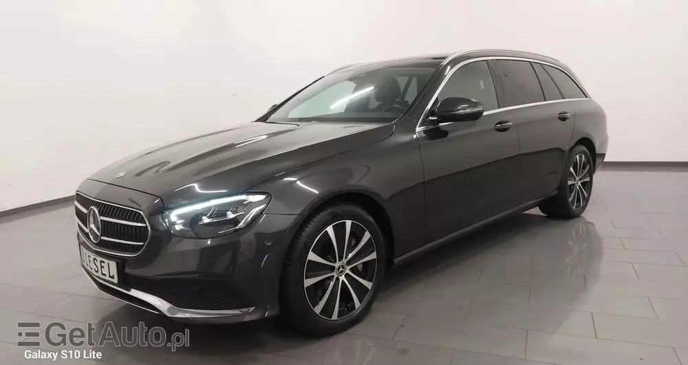 MERCEDES-BENZ Klasa E 220 d 9G-TRONIC Exclusive