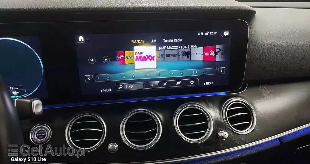 MERCEDES-BENZ Klasa E 220 d 9G-TRONIC Exclusive