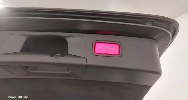 MERCEDES-BENZ Klasa E 220 d 9G-TRONIC Exclusive